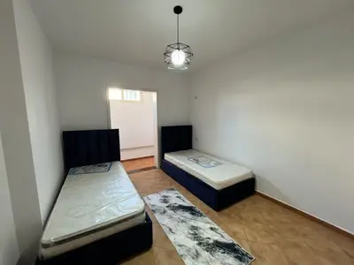 Apartament 2+1 me qera në Rruga Aleksander Goga, Durrës, 90 m². Foto 6 nga 8