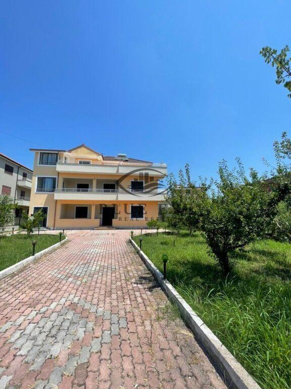 Villa 2+1 in affitto a Plazh, Durazzo, 150 m²