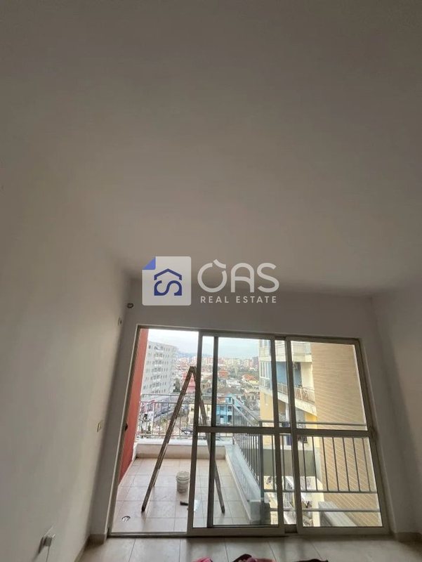 Apartament 2+1 me qera në Ish Fusha e Aviacionit, Tiranë, 96 m²