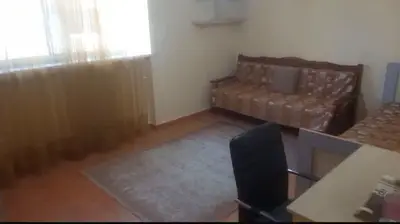 Apartament 2+1 me qera në Inxhinieria, Tiranë, 90 m². Foto 2 nga 4