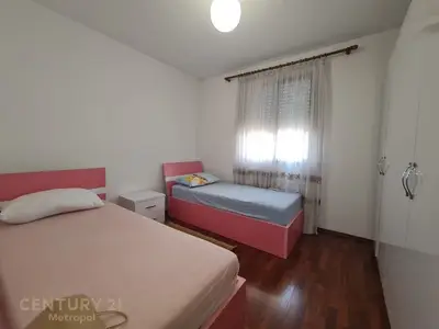 Appartamento 2+1 in affitto a Rruga Him Kolli, Tirana, 82 m². Foto 5 di 7