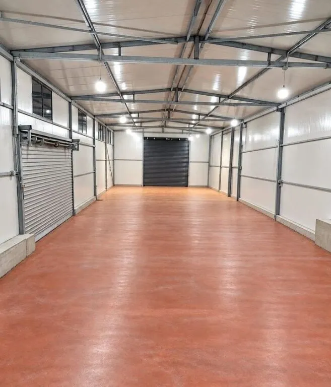 Warehouse for rent in Kombinat, Tirana, 280 m². Photo 1 of 1
