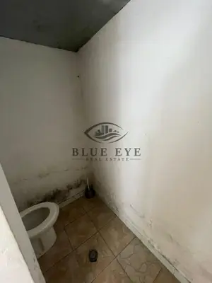 Dyqan me qera në Kryqi i Kuq Shqiptar, Durrës, 50 m². Foto 4 nga 4