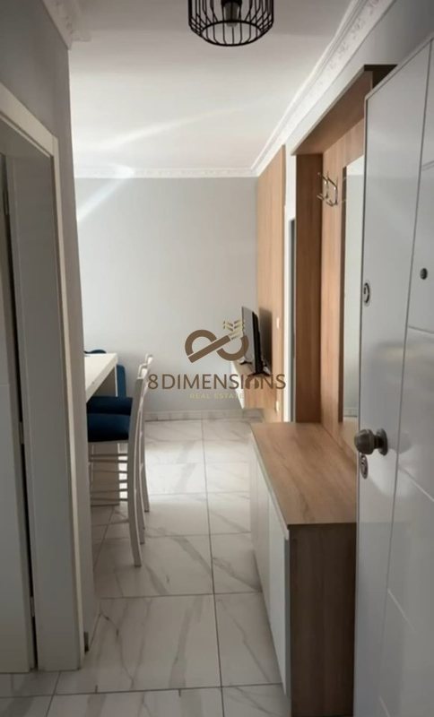 Appartamento 1+1 in vendita a Rruga e Barrikadave, Tirana, 90 m²