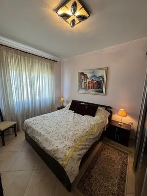 Apartament 3+1 me qera në Komuna e Parisit, Tiranë, 122 m². Foto 9 nga 10