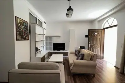 Apartament 2+1 në shitje në Farkë, Tiranë, 61 m². Foto 1 nga 4