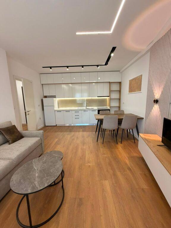 Apartament 1+1 në shitje në Rruga Studenti, Tiranë, 60 m². Foto 2 nga 10