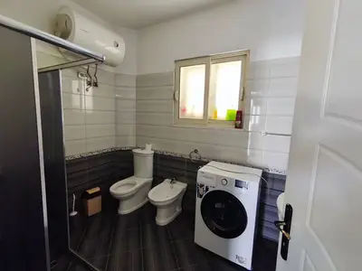 Appartamento 2+1 in affitto a Stacioni i Trenit, Durazzo, 80 m². Foto 5 di 7
