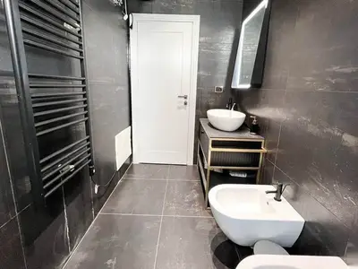 Apartament 2+1 në shitje në Liqeni i Thatë, Tiranë, 124 m². Foto 8 nga 8