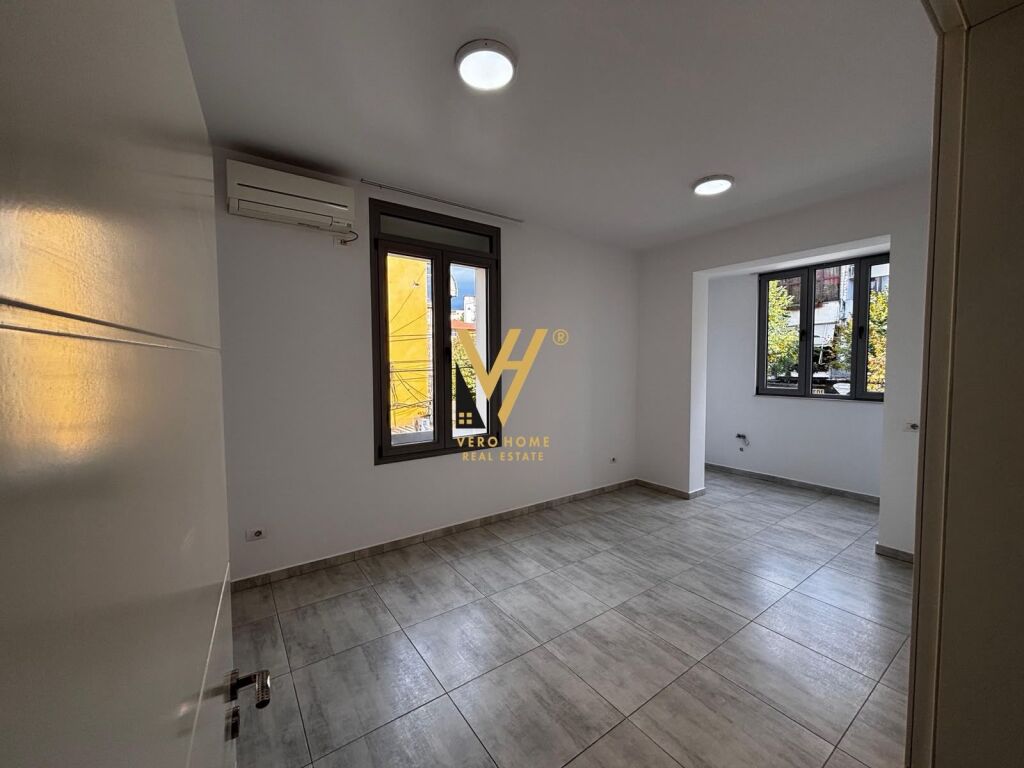 Zyrë me qera në Medreseja, Tiranë, 75 m². Foto 1 nga 3