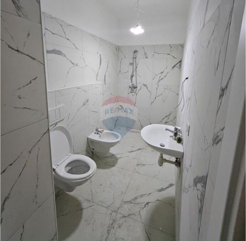 Studio for sale in Shkolla e Baletit, Tirana, 38 m². Photo 3 of 3