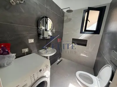 Appartamento 1+1 in affitto a Mëzez, Tirana, 60 m². Foto 8 di 9