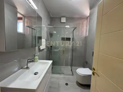 Appartamento 2+1 in affitto a Parlamenti, Tirana, 100 m². Foto 6 di 12