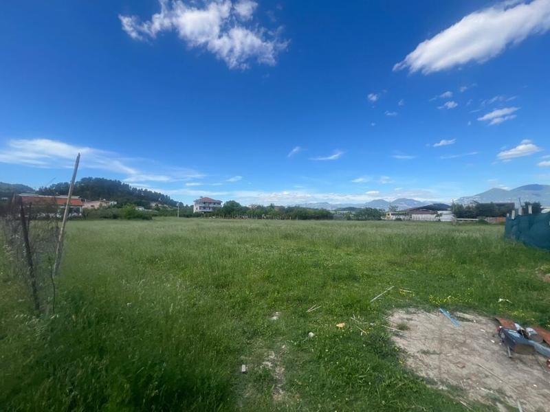 Tokë në shitje në Vaqarr, Tiranë, 3 000 m²