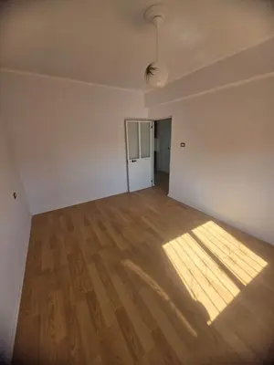 Apartament 2+1 në shitje në Rruga Aleksander Goga, Durrës, 80 m². Foto 2 nga 6