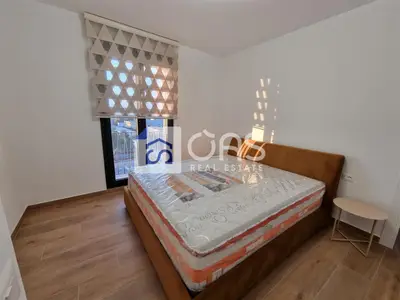 Apartament 2+1 me qera në Farmacia 10, Tiranë, 105 m². Foto 3 nga 6