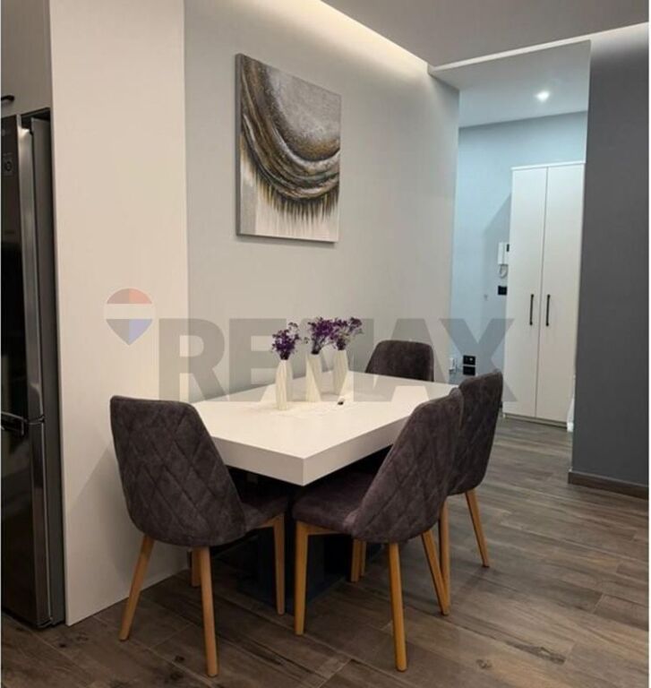 Appartamento in affitto a TEG, Tirana, 78 m². Foto 2 di 3
