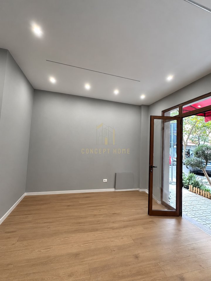 Shop for rent in Tirana, 35 m²