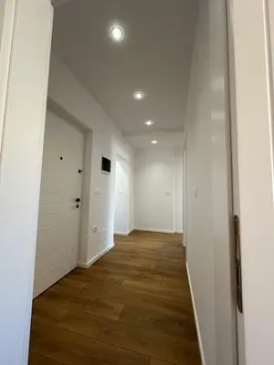 Apartament 2+1 në shitje në Bulevardi Zogu I, Tiranë, 75 m². Foto 7 nga 8