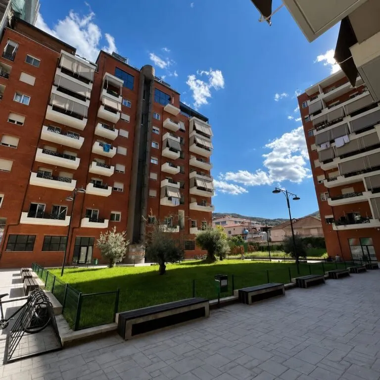 Appartamento 2+1 in vendita a Golden Park, Tirana, 91 m². Foto 1 di 2