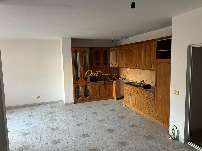 Apartament 2+1 në shitje në Fieri, Fier, Fier, 126 m². Foto 2 nga 4