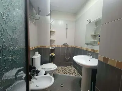 Apartament 2+1 me qera në Kthesa e Kamzës, Tiranë, 94 m². Foto 12 nga 12