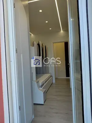 Apartament 2+1 me qera në Ali Dem, Tiranë, 90 m². Foto 2 nga 5
