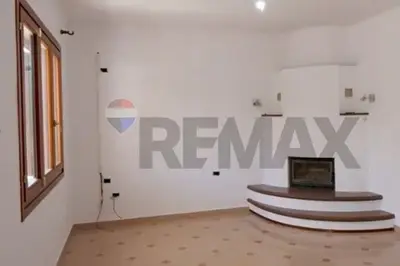 Villa for rent in Rruga Rinia, Elbasan, 220 m². Photo 2 of 3