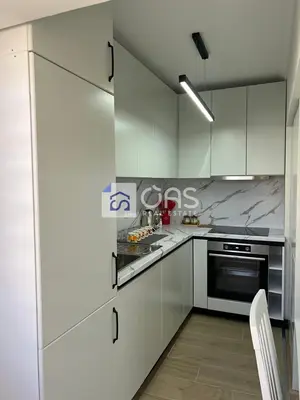 Apartament 2+1 me qera në Komuna e Parisit, Tiranë, 90 m². Foto 5 nga 7