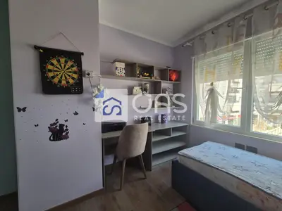 Apartament 2+1 me qera në Komuna e Parisit, Tiranë, 102 m². Foto 8 nga 8