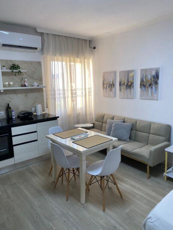Garsoniere me qera në Rruga e Bogdanëve, Tiranë, 30 m². Foto 3 nga 4
