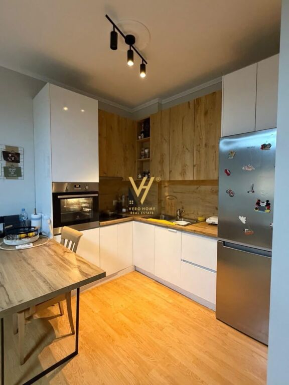 Apartment 2+1 for rent in 21 Dhjetori, Tirana, 100 m². Photo 2 of 3