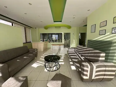 Ambient biznesi me qera në Sauk i Ri, Tiranë, 135 m². Foto 4 nga 6