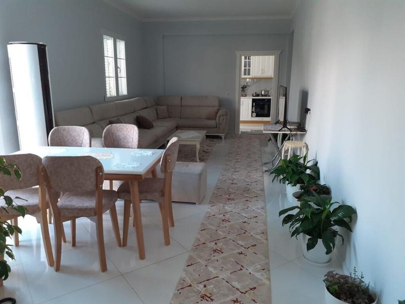 Vilë me qera në Rruga Idriz Shaba, Tiranë, 165 m². Foto 5 nga 8