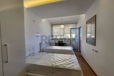 Apartament 2+1 me qera në Rruga Qemal Stafa, Tiranë, 90 m². Foto 5 nga 10