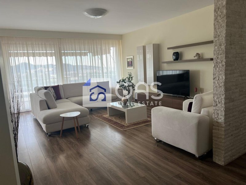 Appartamento 2+1 in affitto a rezidenca long hill, Tirana, 130 m²