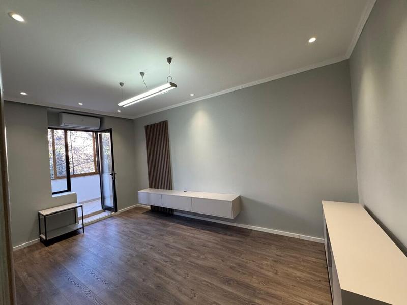 Zyrë me qera në Bulevardi Bajram Curri, Tiranë, 50 m². Foto 2 nga 3