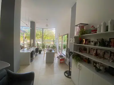 Ambient biznesi në shitje në Rruga Ndre Mjeda, Tiranë, 70 m². Foto 2 nga 3