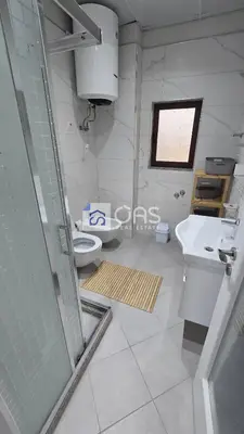 Apartament 3+1 me qera në Vilat Gjermane, Tiranë, 140 m². Foto 6 nga 8