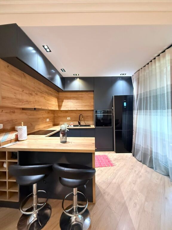 Appartamento 2+1 in affitto a Selitë, Tirana, 108 m². Foto 1 di 3
