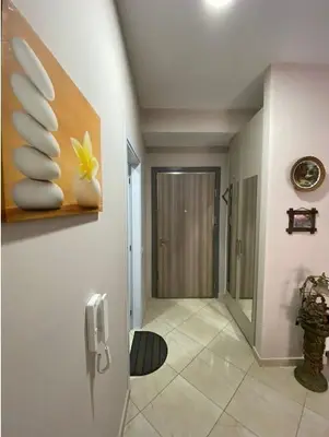 Appartamento 1+1 in affitto a Kombinat, Tirana, 56 m². Foto 6 di 7