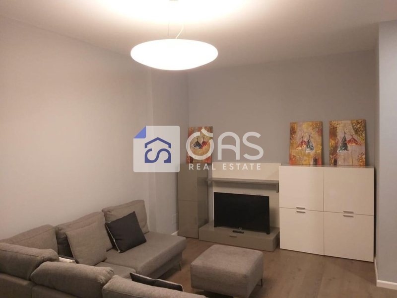 Zyrë 1+1 me qera në Blloku, Tiranë, 79 m². Foto 2 nga 7