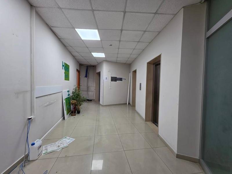 Ufficio in affitto a Tirana, 241 m². Foto 4 di 6