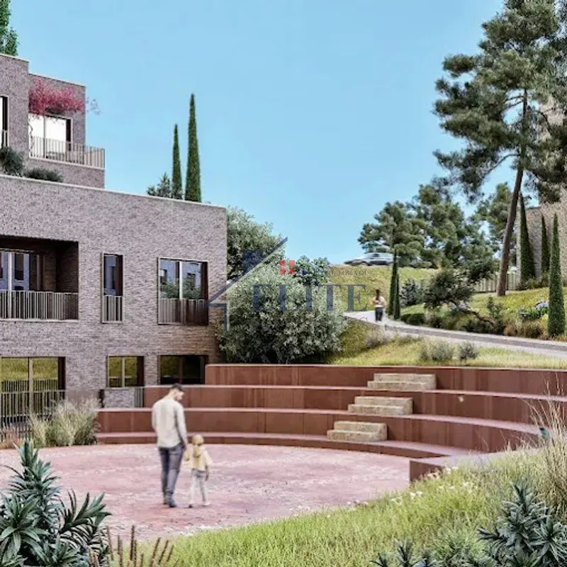 Apartament 2+1 në shitje në Mjull Bathore, Tiranë, 126 m²
