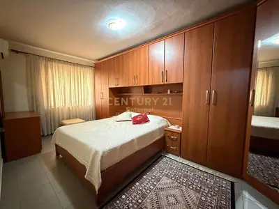 Appartamento 2+1 in affitto a Ministria e Jashtme, Tirana, 77 m². Foto 5 di 8