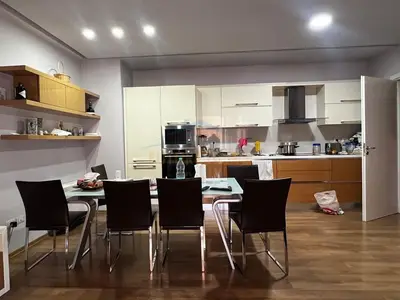 Apartament 3+1 në shitje në Rruga Dritan Hoxha, Tiranë, 141 m². Foto 4 nga 10