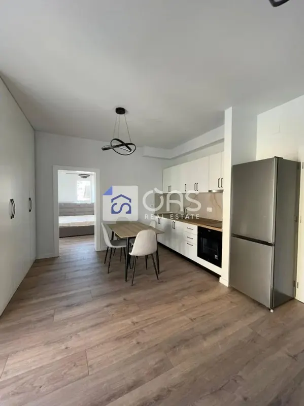 Apartament 1+1 me qera në Rruga Deshmoret e Fekenit, Tiranë, 60 m²