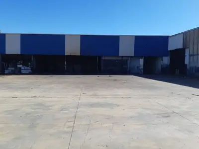 Warehouse for rent in Vore, Vorë, 1,200 m². Photo 5 of 5