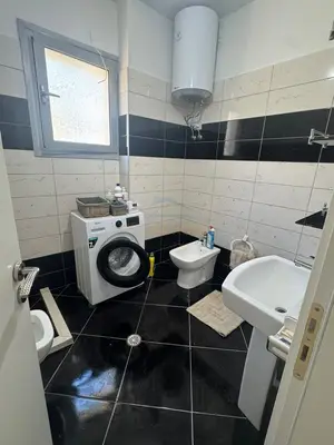 Apartament 2+1 me qera në Kompleksi Odeon, Vlorë, 86 m². Foto 7 nga 10