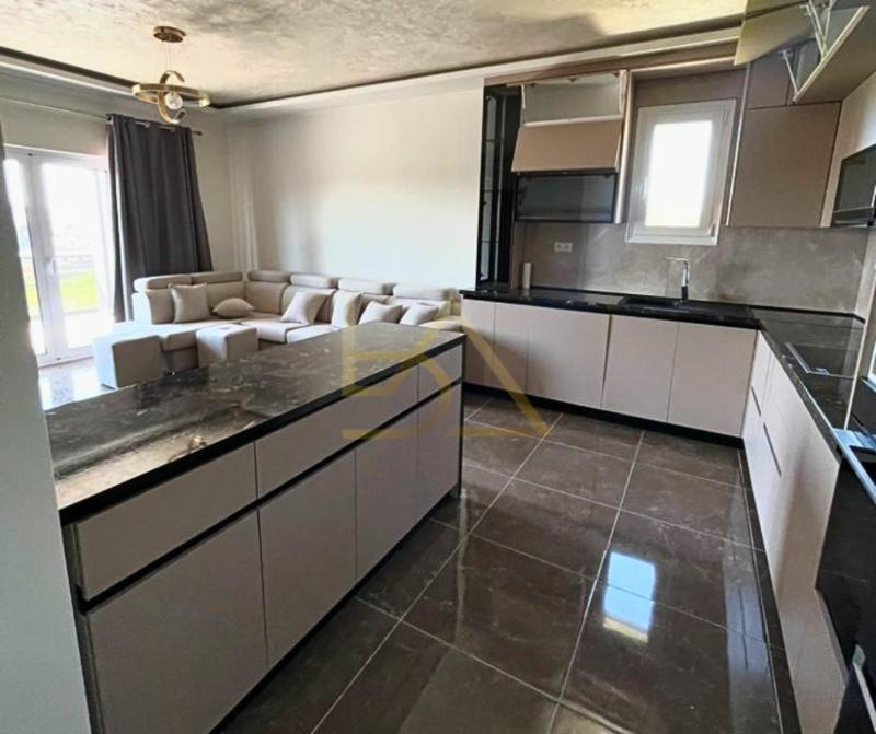 Appartamento 2+1 in affitto a Rrashbull, Durazzo, 100 m²